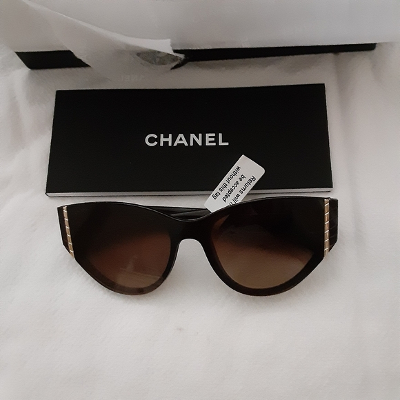 CHANEL Cat Eye Sunglasses - Picture 5 of 9
